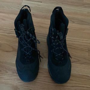 Columbia waterproof shoes